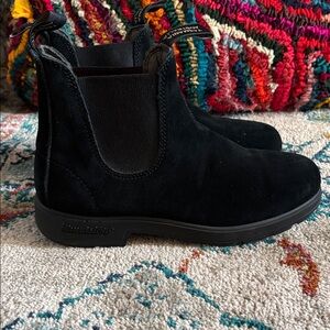 Blundstone Black suede Ankle Boots